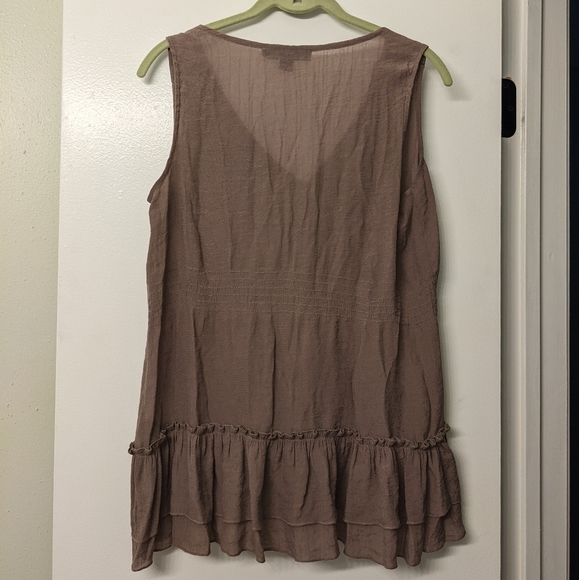Gemstone Boho Ruffle Vest - Picture 3 of 3